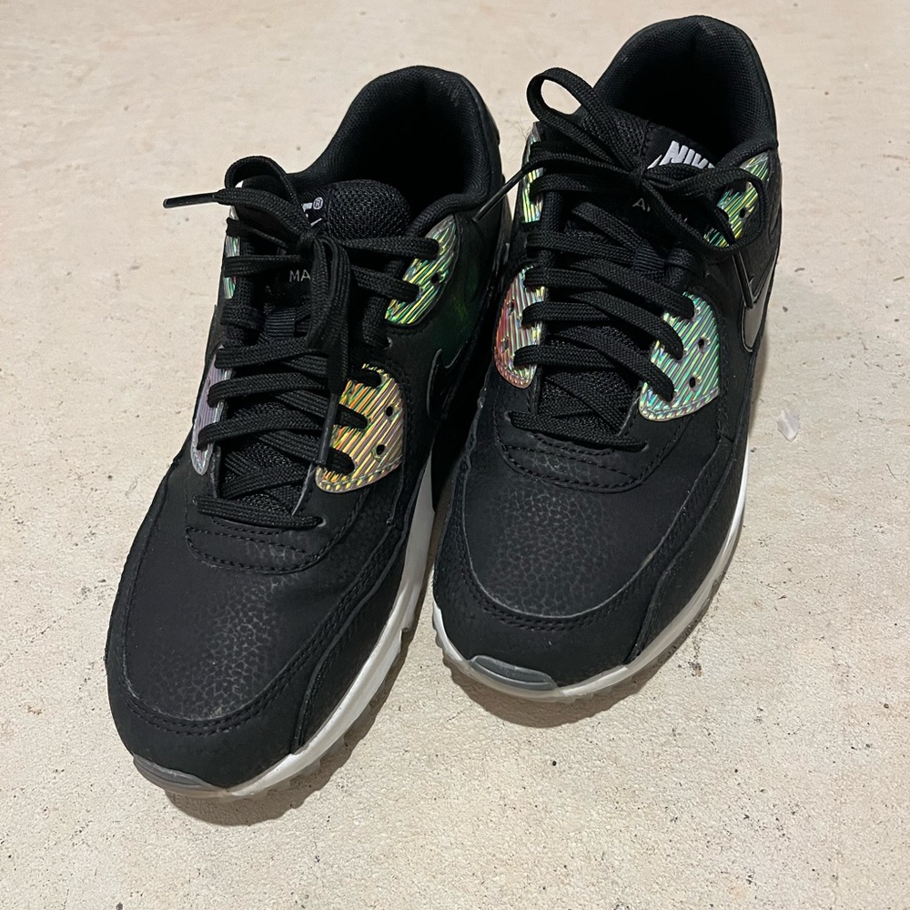 Nike Black Air Max - Size 6